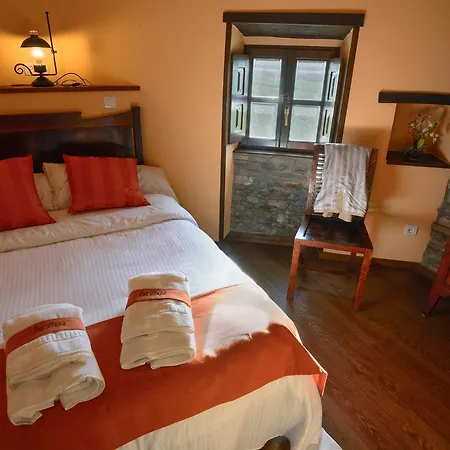 Cai Llope Landhaus Oviñana